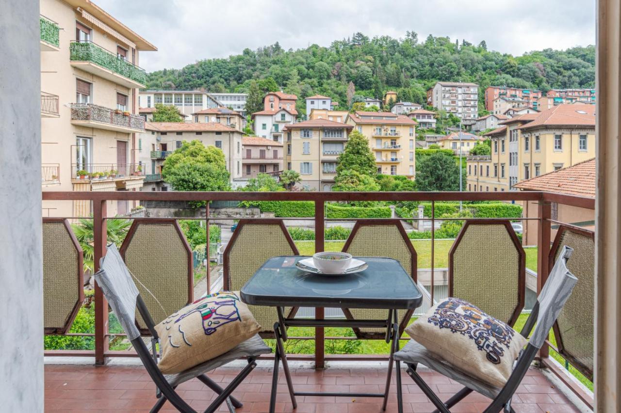 Lovely & Quiet Apartment - With Balcony & Parking Como Luaran gambar