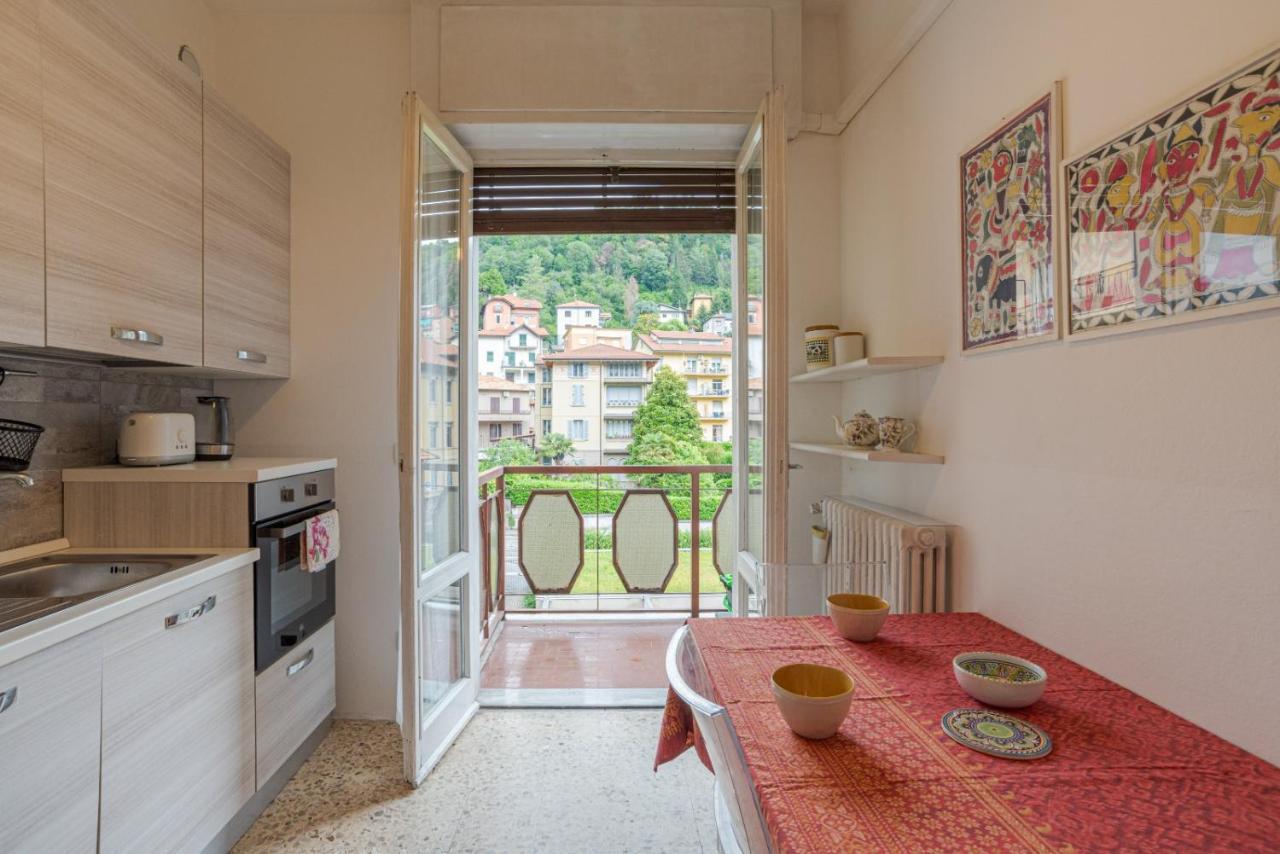 Lovely & Quiet Apartment - With Balcony & Parking Como Luaran gambar